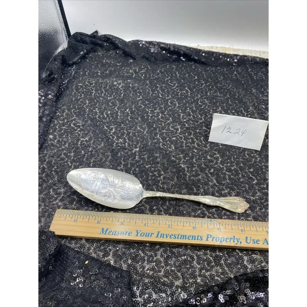 Oneida Silversmiths Cake/Pie Server Seasons Greetings Christmas 8.5”